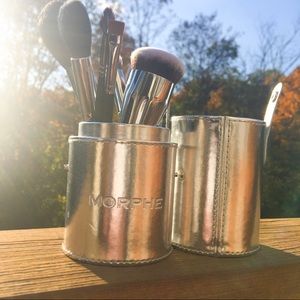 BNWOB MORPHE Brush Bundle with Storage Cylinder 💿